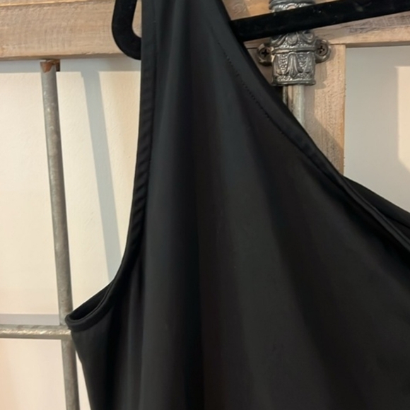 Torrid One-Shoulder Top - Picture 2 of 5